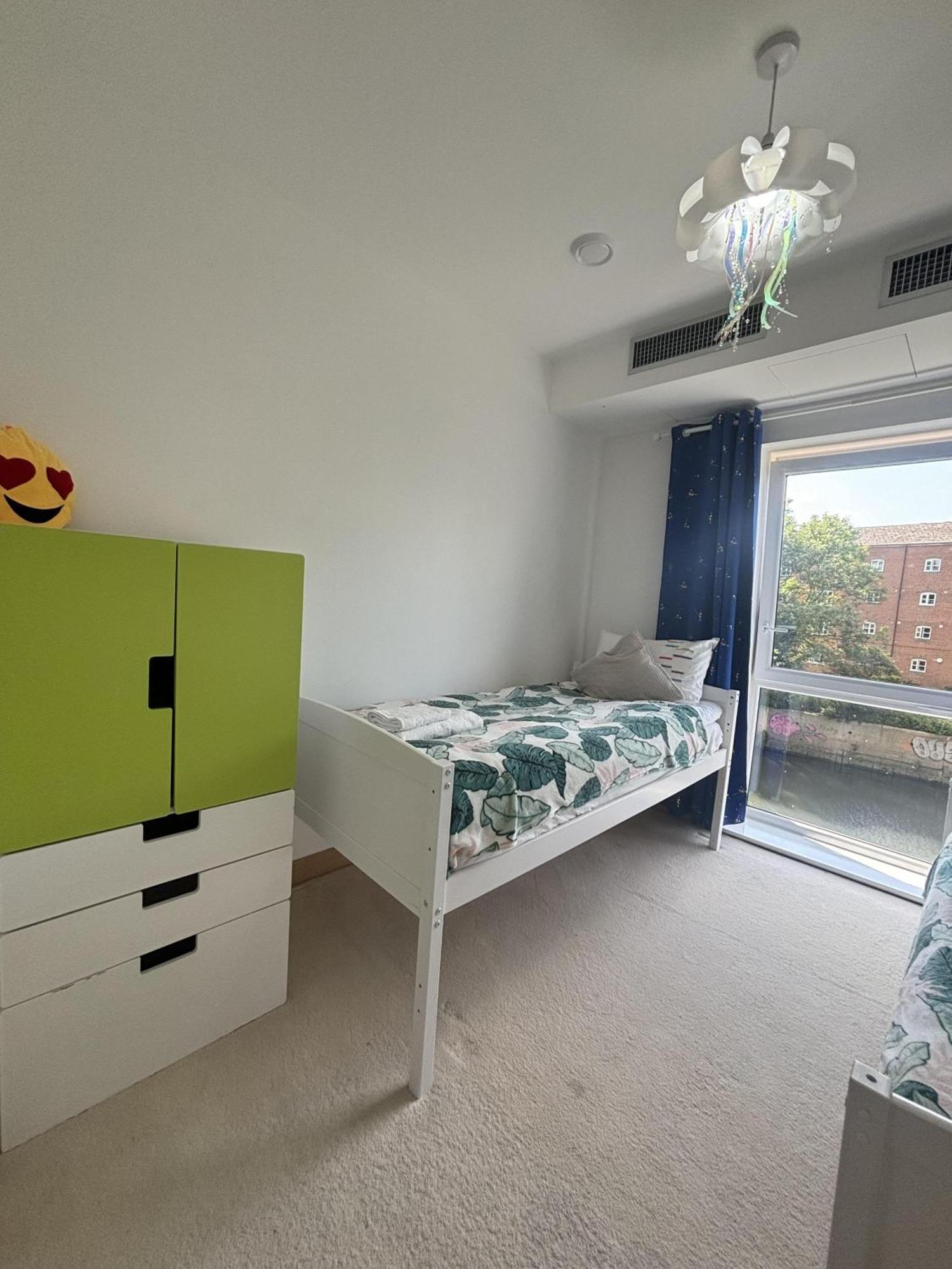 Captivating 2-bed In Appartamento Londra